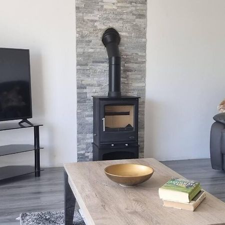 Grace'S Place With Hot Tub & Games Room Carrickfergus Kültér fotó